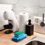 Castagnola 501 By Quokka 360 - Modern In Scenic District