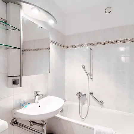 Castagnola 501 By Quokka 360 - Flat With Balcony 아파트 *