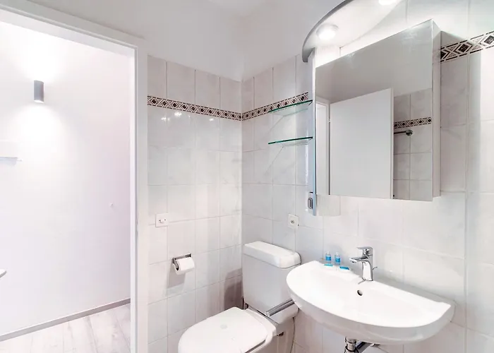 Castagnola 501 By Quokka 360 - Flat With Balcony Apartment *